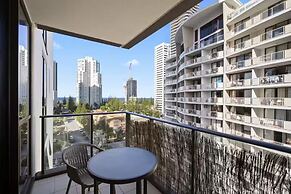 Beaches Broadbeach 906