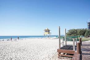 Beaches Broadbeach 906