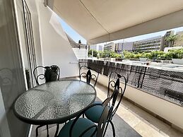 157 LIM - Stay Sunsea Studio