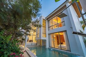 New Stunning Villa Very Modern V183
