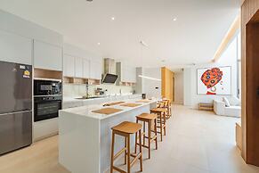 New Stunning Villa Very Modern V183