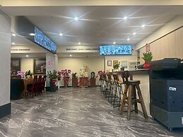 Chuanfu Shimen Hotel