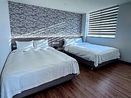 Chuanfu Shimen Hotel