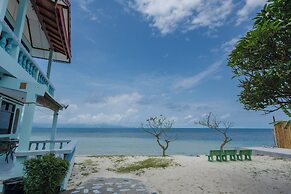 Charung by The Sea