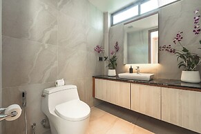 Famous Ozone Luxury Villas V186