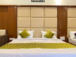 New Crown Plaza
