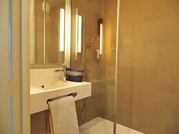 BB HOTEL Carcassonne Rocadest La Cite