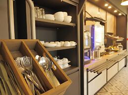 BB HOTEL Carcassonne Rocadest La Cite