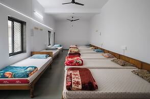 Devdarshan Hotel And Restaurant
