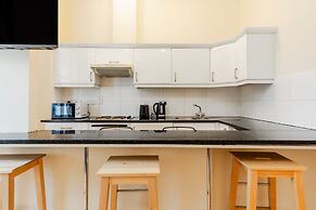 Comfy Apartments in Queensway