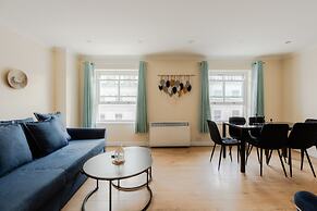 Comfy Apartments in Queensway