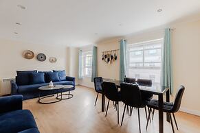Comfy Apartments in Queensway
