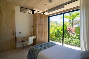 Chic 3BR Private Terrace Nature Views
