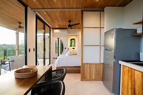 Chic 1BR Escape Breathtaking Balcony Views