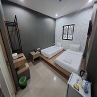 Spacious Twin Escape Deluxe Comfort for Two