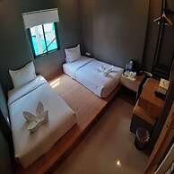 Spacious Twin Escape Deluxe Comfort for Two
