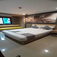 Premium Double Retreat Unwind in Style
