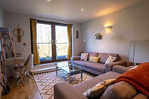 Surrey Hills Escape: Riverside Walks & Quick Links
