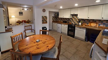 Charming 2Br Edwardian House In Market Town