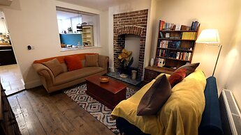 Charming 2Br Edwardian House In Market Town