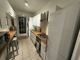 Stirling Haven: Charming 3B Apt In City Centre