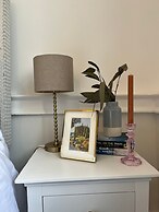Spacious 2B Flat In Clement House