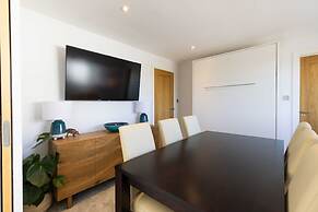 Spacious 4Bd Smart Home In Idyllic Rural Setting