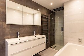 Spacious 4Bd Smart Home In Idyllic Rural Setting