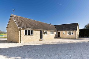 Spacious 4Bd Smart Home In Idyllic Rural Setting
