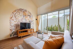 Cove Lotus Loft Seminyak