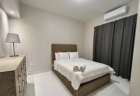 Stunning 3-Br Apt in Condado