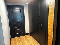 Beamsville Rustic Modern Suites