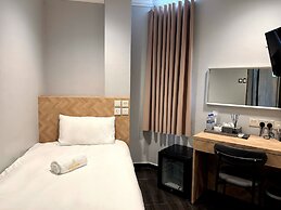 Hotel Calmo Hamilton