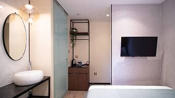 Hotel Calmo Hamilton