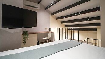Hotel Calmo Hamilton