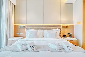 PVH - Studio - Emaar Fashion Avenue