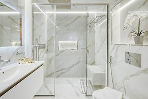 PVH - Studio - Emaar Fashion Avenue