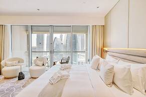 PVH - Studio - Emaar Fashion Avenue