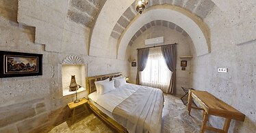 AGES IN CAPPADOCIA PREMIUM SUIT