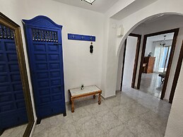 City Apartment With Pool Access