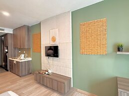 CRYSTAL SUITES AT RAMADA HOTEL