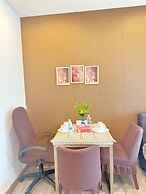 CRYSTAL SUITES AT RAMADA HOTEL