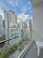 CRYSTAL SUITES AT RAMADA HOTEL