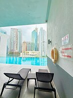 CRYSTAL SUITES AT RAMADA HOTEL