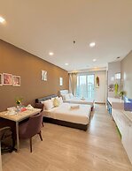 CRYSTAL SUITES AT RAMADA HOTEL