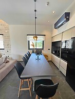 Panstel - Villa Aurora With Private Pool Jacuzzi