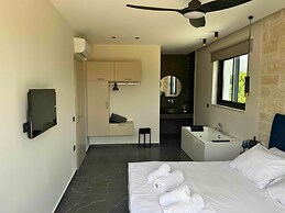 Panstel - Villa Aurora With Private Pool Jacuzzi