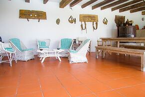 Liiiving in Ofir Manor Pool House