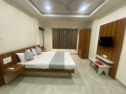 Hotel Shree Nakoda Paradise