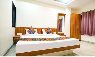Hotel Shree Nakoda Paradise